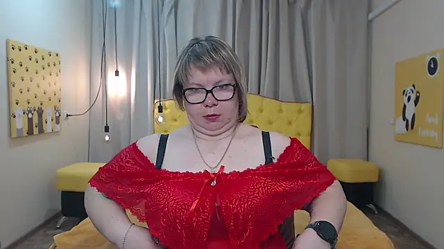 BonnnyBoobsy online show from April 25, 6:27 am