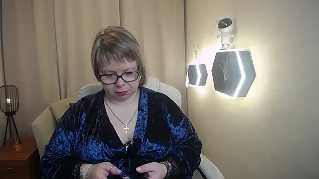 BonnnyBoobsy online show from April 24, 6:04 am