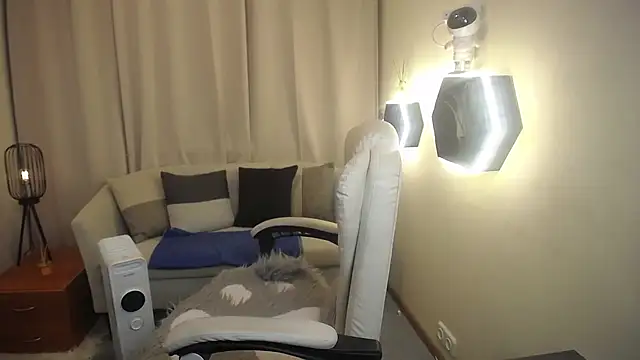 BonnnyBoobsy online show from April 23, 5:58 am