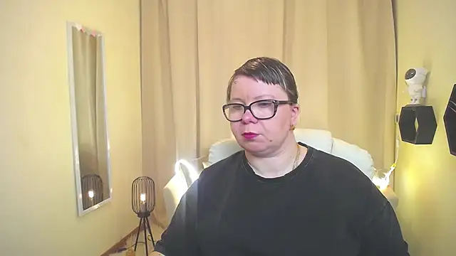 BonnnyBoobsy online show from March 21, 6:47 am