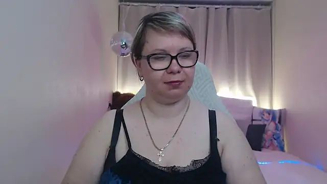 Snapshot of BonnnyBoobsy chatting on May 26, 6:28 pm BonnnyBoobsy online show from May 26, 6:28 pm