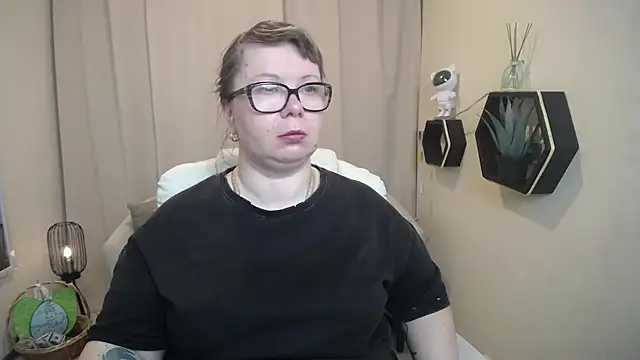 BonnnyBoobsy online show from March 27, 7:06 am