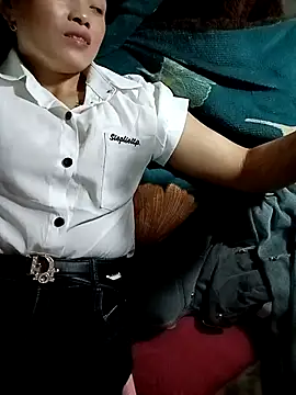 Eli18 online show from April 5, 3:24 am