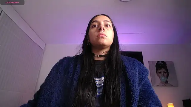 Melannyy V online show from April 27, 12:36 pm