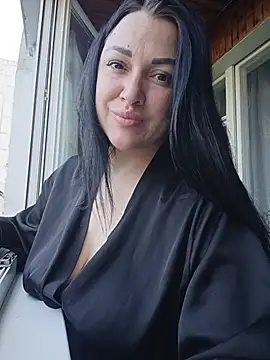 Elsie-Nora online show from June 26, 5:24 am