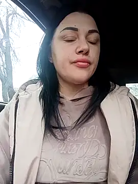 Elsie-Nora online show from March 29, 7:54 am