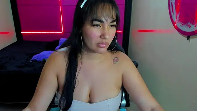SammyEvanns  online show from May 9, 1:09 am