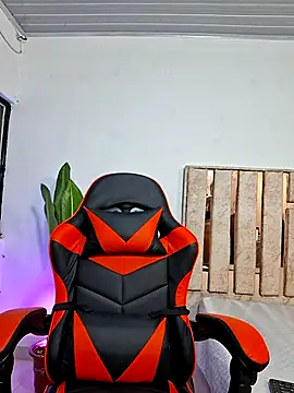 Megan hugeboobs online show from April 6, 1:12 pm