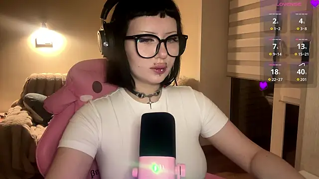 Snapshot of Setty_Asky chatting on May 13, 4:03 pm Setty Asky online show from May 13, 4:03 pm