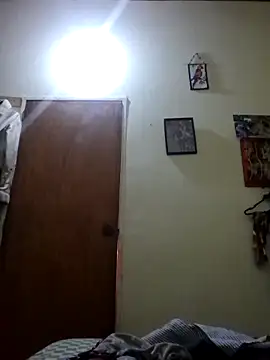 Isabelmotta  online show from April 6, 4:52 pm