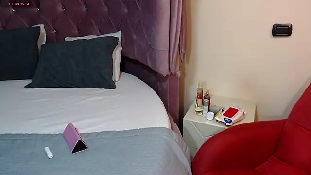 AvaRyd online show from April 11, 4:42 am