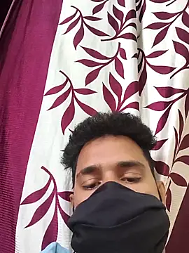 Snapshot of Stranger_boy123 chatting on May 27, 7:49 am Stranger boy123 online show from May 27, 7:49 am