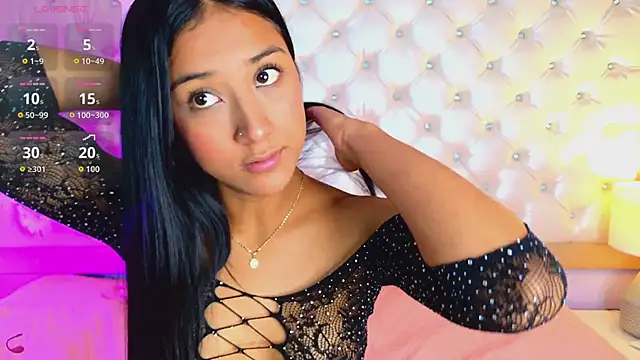 ninaBravu online show from May 30, 1:06 pm