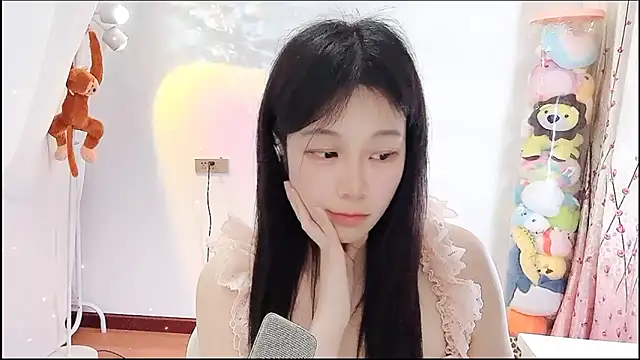QQ-7890 online show from April 18, 3:14 pm