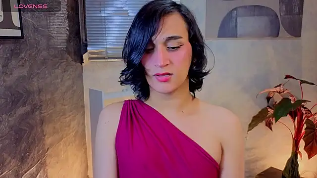 Zoee Kiss  online show from May 3, 4:39 am