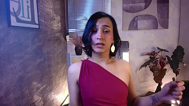 Zoee Kiss  online show from April 22, 10:05 pm
