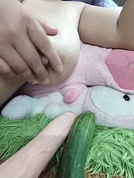 Bigboobs909 online show from May 11, 2:13 am