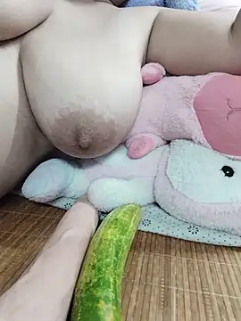 Bigboobs909 online show from June 6, 3:01 am