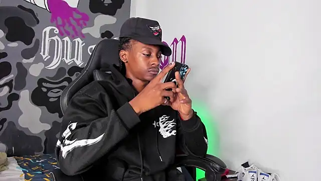 Bryxxxon online show from April 5, 3:51 pm