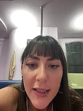 vibe prive online show from April 8, 10:22 pm