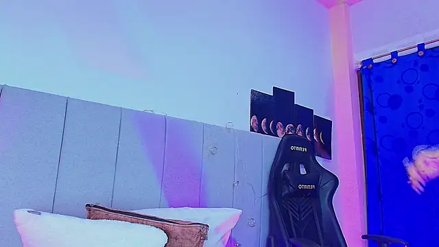 LiiaaGenner online show from March 19, 6:52 pm