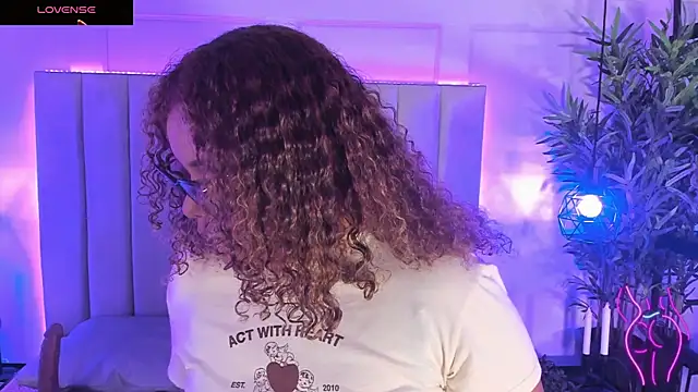 DakotaHarrison online show from May 8, 12:20 pm