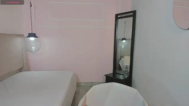 MilaHeat1 online show from April 12, 8:56 pm