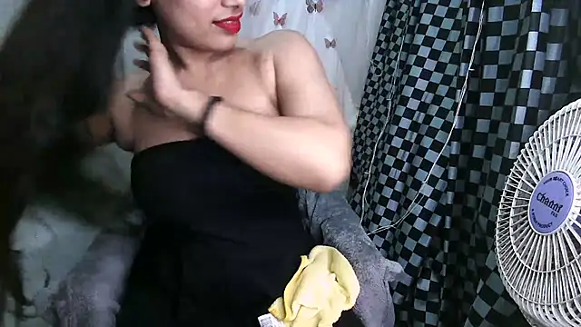Snapshot of Ishika_baby_ chatting on July 16, 7:00 pm Ishika baby online show from July 16, 7:00 pm