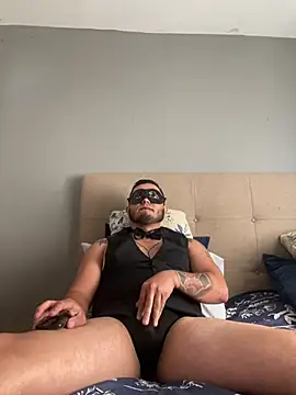 HOTB0Y18 online show from April 15, 6:01 pm