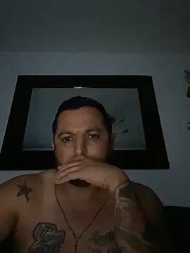 HOTB0Y18 online show from April 2, 7:59 am