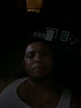 HOTB0Y18 online show from May 21, 7:06 am