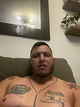 HOTB0Y18 online show from April 12, 10:51 am