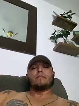 HOTB0Y18 online show from April 16, 7:42 am