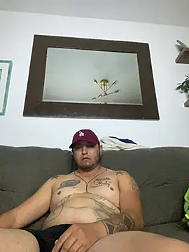 HOTB0Y18 online show from May 7, 9:45 am