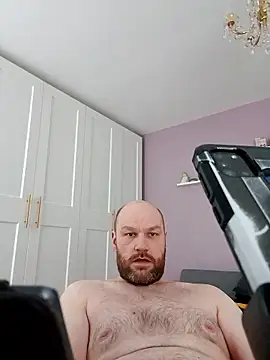 pitch 122 online show from March 26, 5:33 pm