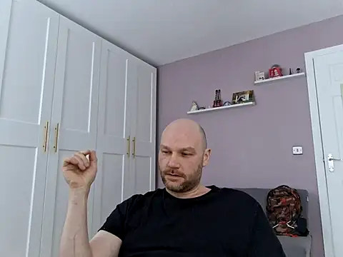 pitch 122 online show from March 28, 5:36 pm