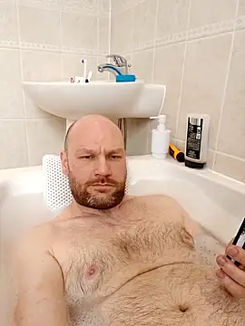 pitch 122 online show from April 4, 3:51 pm