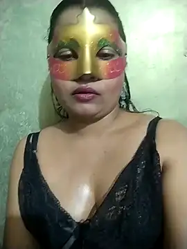 PriyankaSuthhar online show from April 12, 8:12 pm