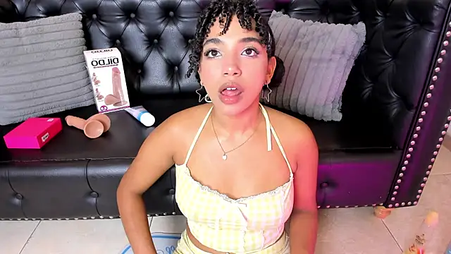 Snapshot of JazmyXXX chatting on June 30, 8:42 pm JazmyXXX online show from June 30, 8:42 pm