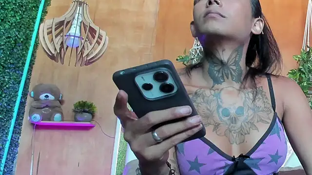 Isabella Rosewood online show from March 31, 2:52 pm