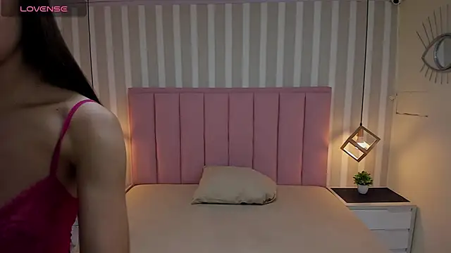 Snapshot of LIZZY_VALL chatting on June 6, 7:41 pm LIZZY VALL online show from June 6, 7:41 pm