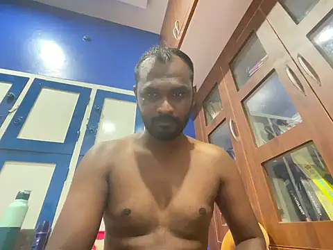 Snapshot of singletamilguy chatting on March 18, 8:53 pm singletamilguy online show from March 18, 8:53 pm