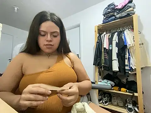 juel1sa online show from March 28, 4:35 am