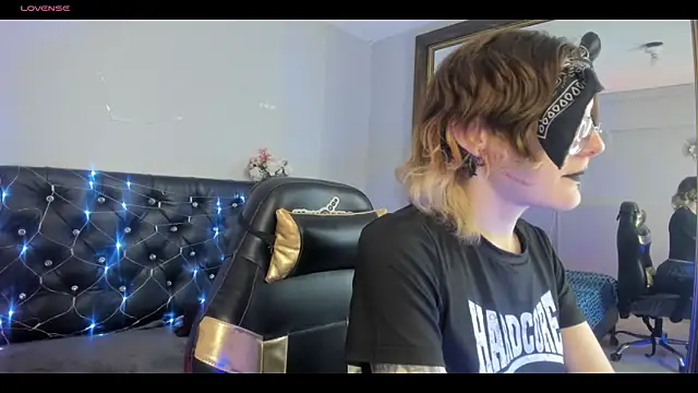 Snapshot of rossiegp chatting on March 25, 12:26 pm rossiegp online show from March 25, 12:26 pm