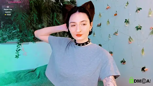 Snapshot of Kira__Cutie chatting on May 24, 9:04 pm Kira Cutie online show from May 24, 9:04 pm