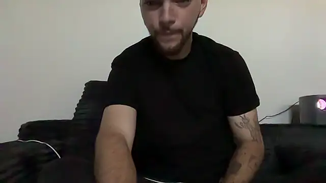 Snapshot of dommydom7177 chatting on July 1, 2:17 pm dommydom7177 online show from July 1, 2:17 pm