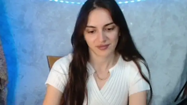 RoxiCherry online show from May 19, 7:26 am