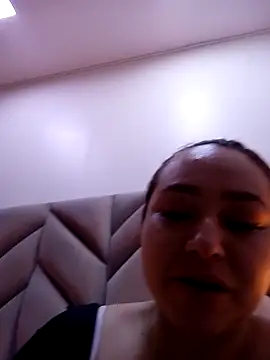 SabrinaVantress online show from April 15, 5:35 am