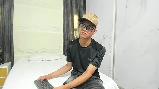 Apolo jonnes online show from April 23, 1:56 am