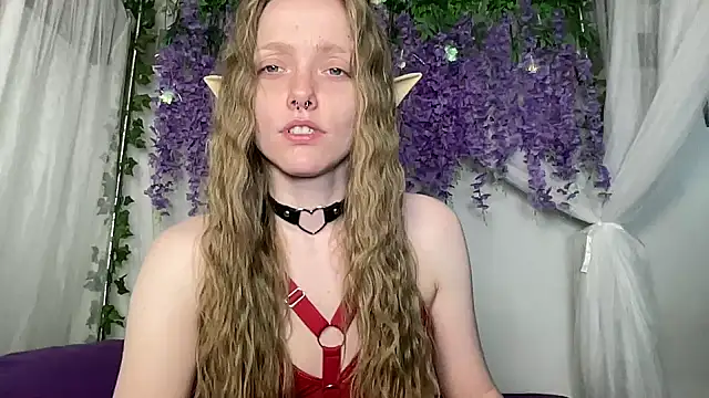 ElfGirlAna online show from June 25, 2:44 pm